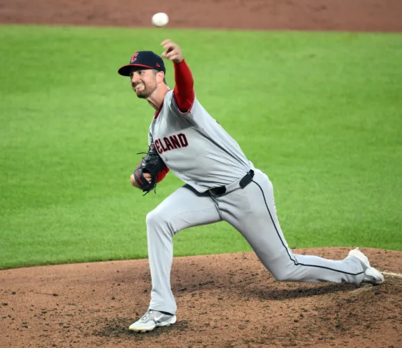 8-run inning lifts Orioles past Guardians 9-5